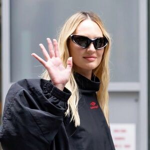 Authentic BALENCIAGA BB0202S/001 sunglasses. 🕶️